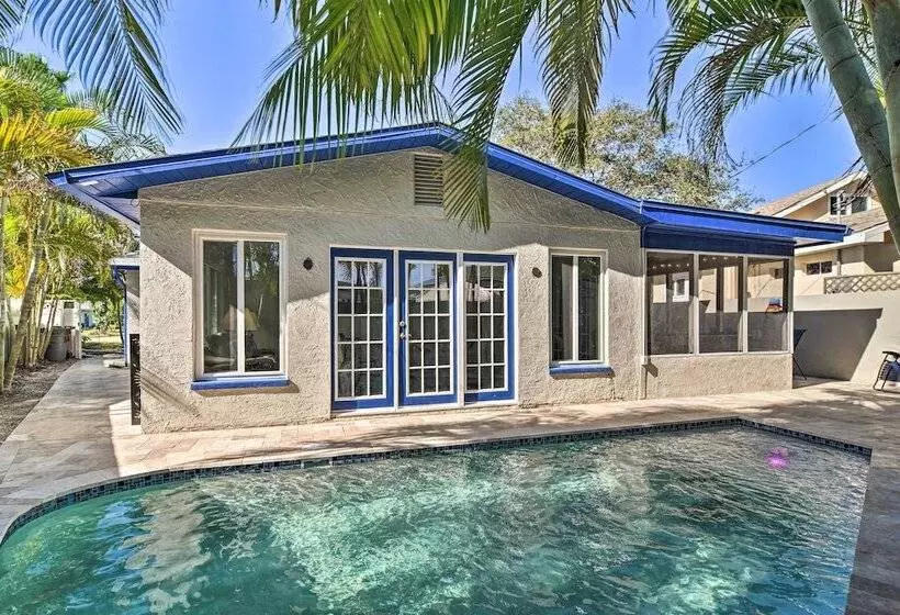 Indian Rocks Beach Home   2 Blocks To Beach!