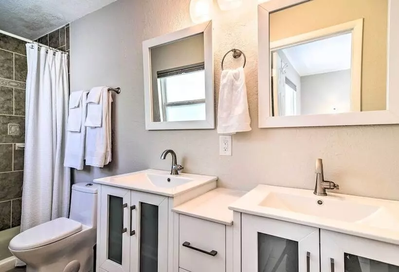 Indian Rocks Beach Home   2 Blocks To Beach!