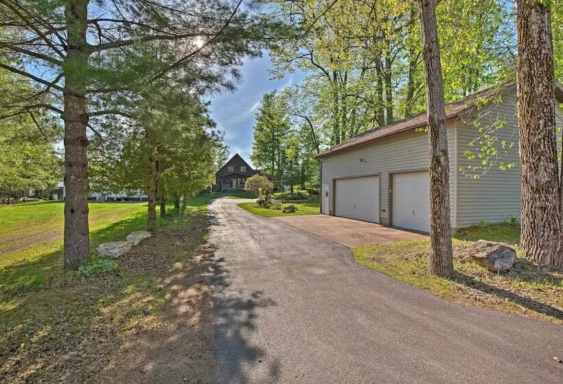 Lake Bonaparte  Fins & Feathers Lodge  W/ Dock!