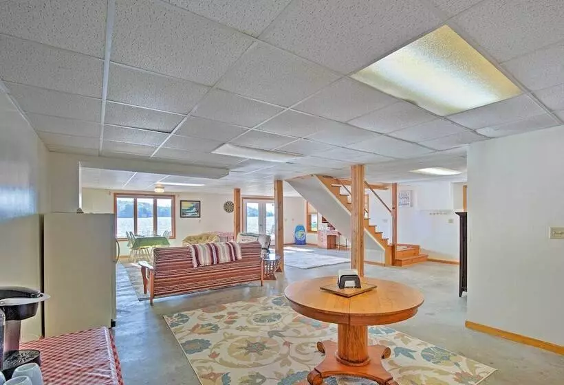 Lake Bonaparte  Fins & Feathers Lodge  W/ Dock!