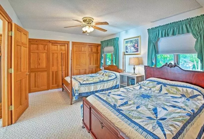 Lake Bonaparte  Fins & Feathers Lodge  W/ Dock!