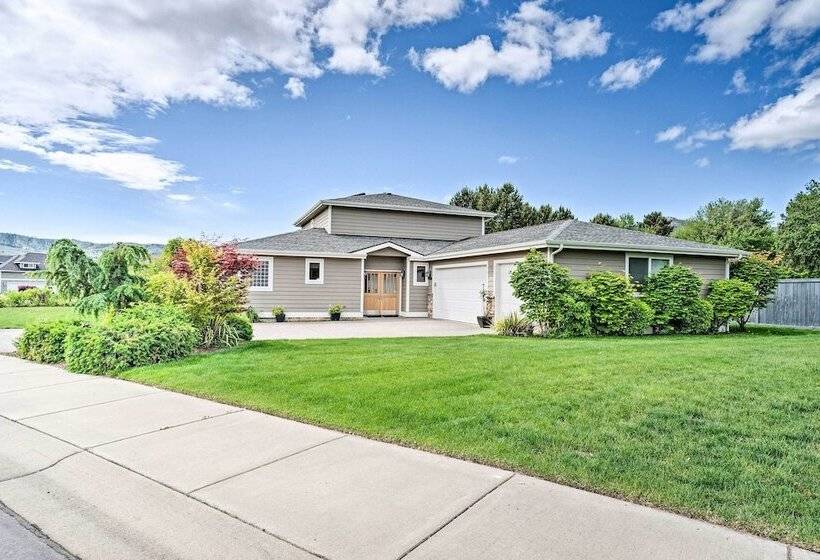 Lake Chelan Home W/ Boat Dock & Slip