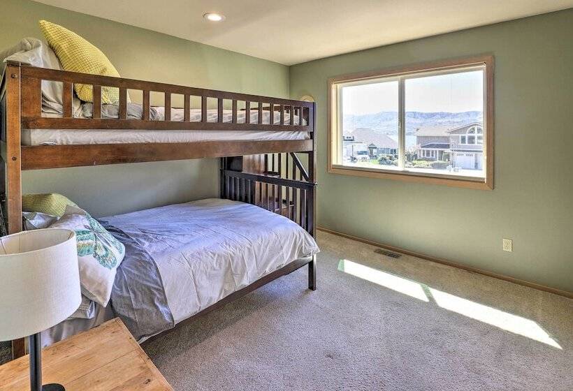 Lake Chelan Home W/ Boat Dock & Slip