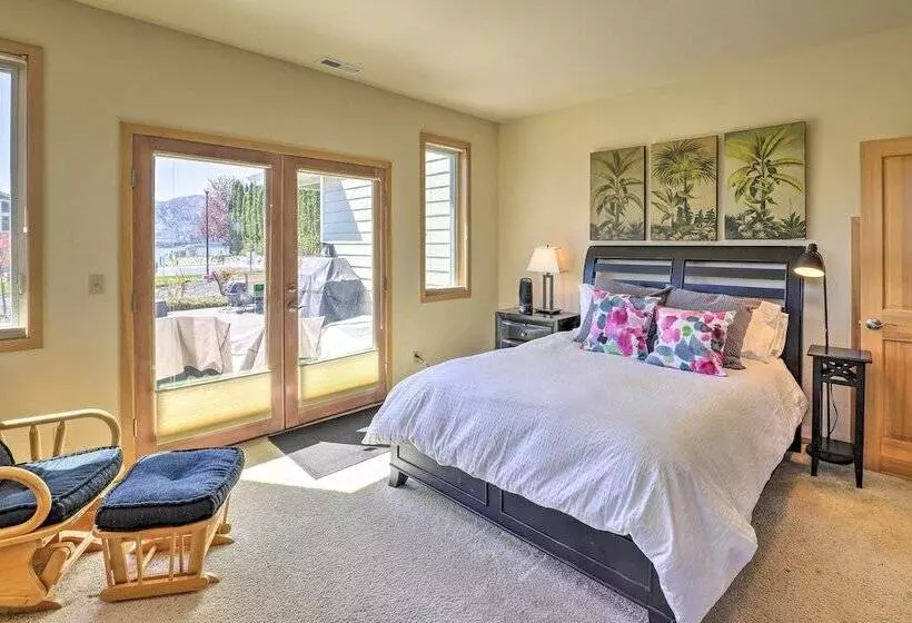 Lake Chelan Home W/ Boat Dock & Slip