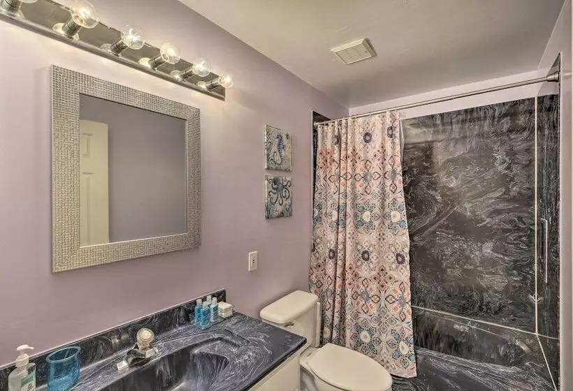 Lake Okeechobee Fishing Retreat W/ Fire Pit!