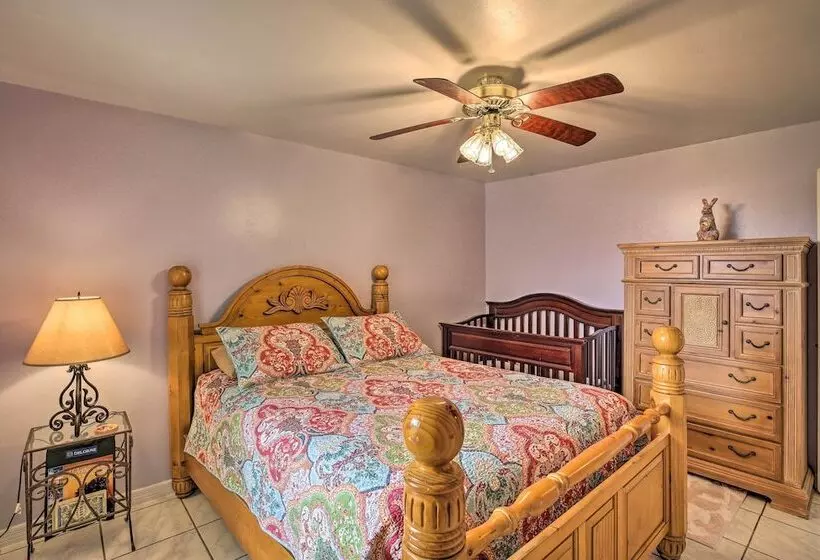 Lake Okeechobee Fishing Retreat W/ Fire Pit!