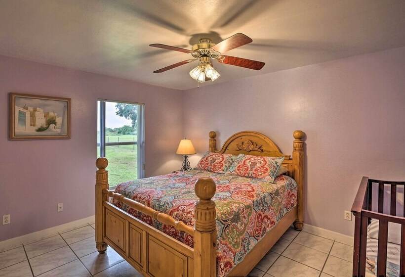 Lake Okeechobee Fishing Retreat W/ Fire Pit!