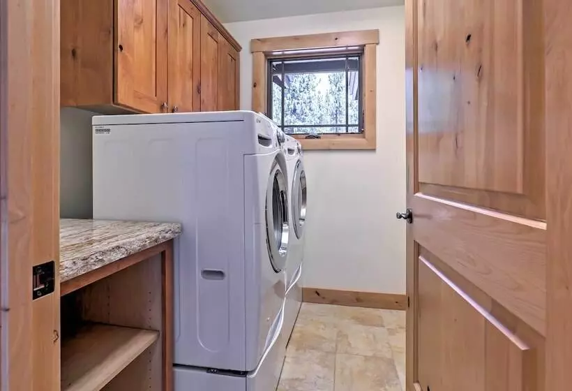 Lake Tahoe Home W/ Forest Views: Ski At Heavenly!