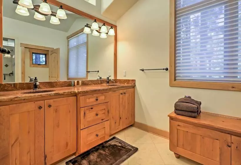 Lake Tahoe Home W/ Forest Views: Ski At Heavenly!