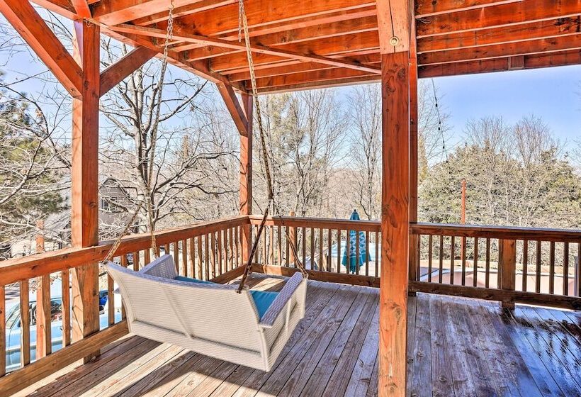 Lovely Lake Arrowhead Home W/ Private Hot Tub