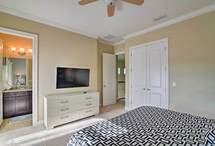 Luxe Reunion House W/ Private Pool: Near Disney!