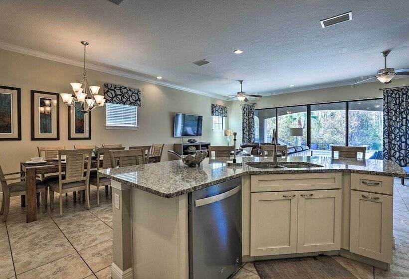 Luxe Reunion House W/ Private Pool: Near Disney!