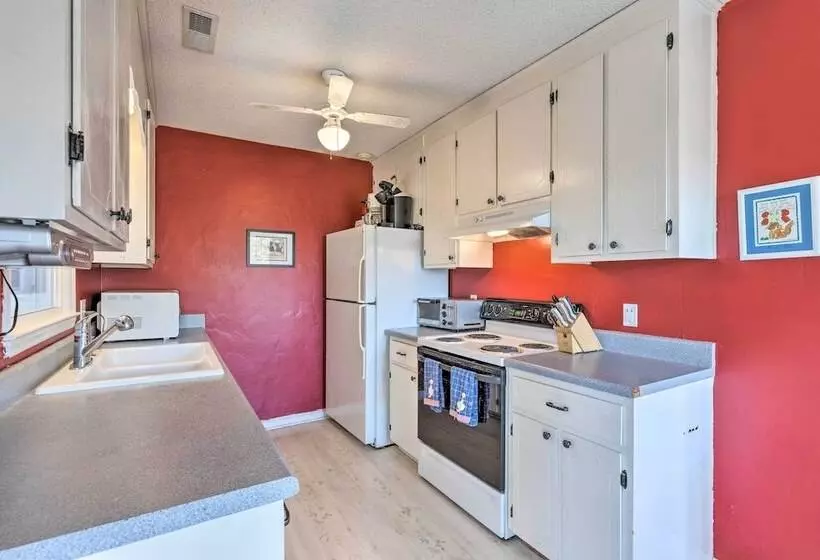 Massanutten Retreat W/ Double Deck & Mtn View!