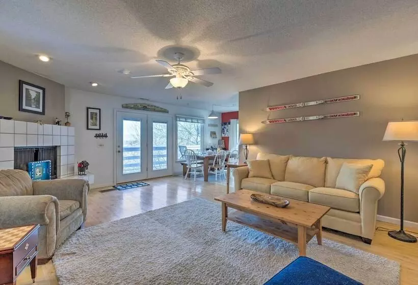 Massanutten Retreat W/ Double Deck & Mtn View!