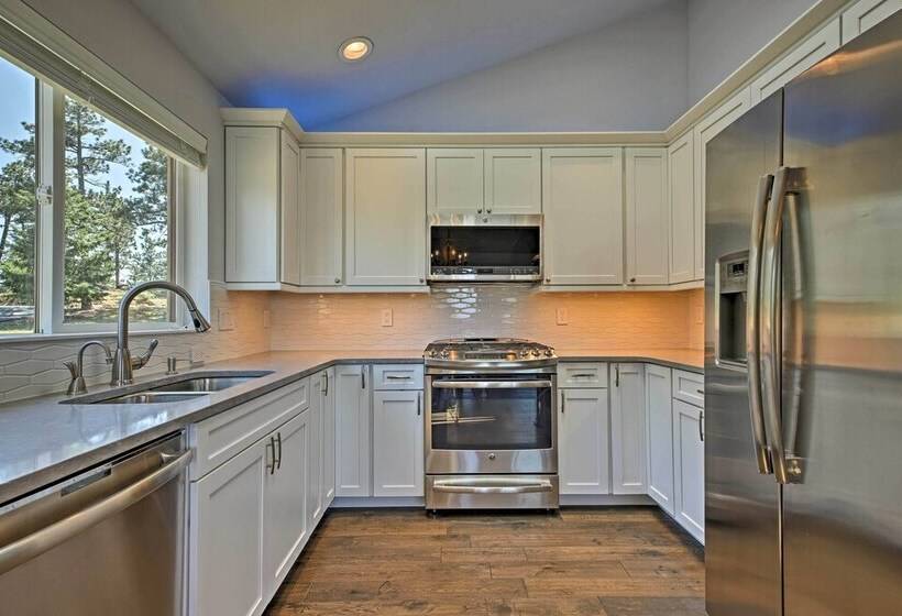 12 Mi To Red Rocks: Morrison Home W/ Deck