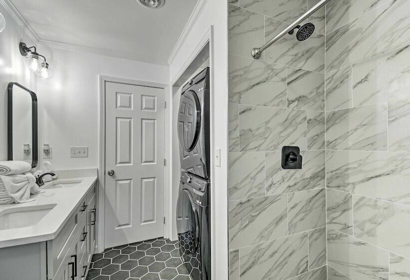 Myrtle Beach Duplex Home W/ Deck + Fire Pit!