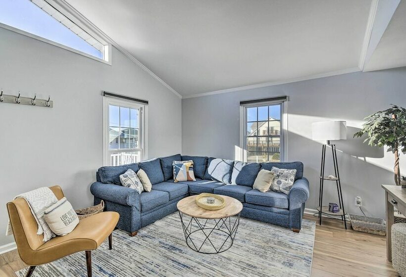 Myrtle Beach Duplex Home W/ Deck + Fire Pit!