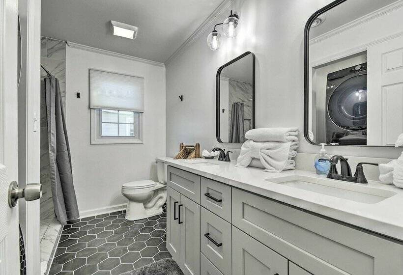 Myrtle Beach Duplex Home W/ Deck + Fire Pit!