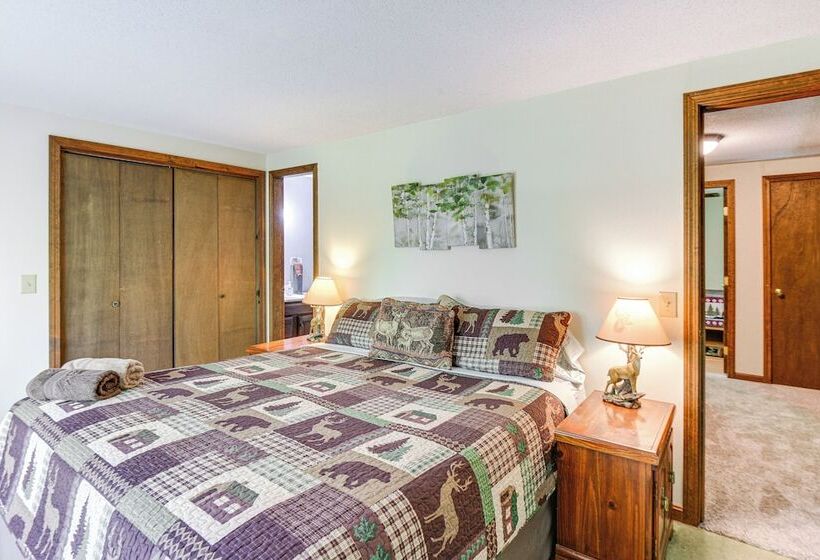 New Hampshire Vacation Rental   Walk To Beach!