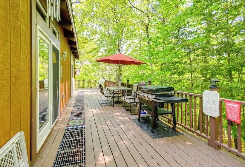 New Hampshire Vacation Rental   Walk To Beach!