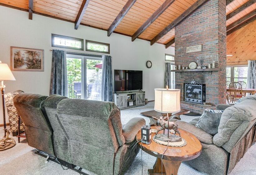 New Hampshire Vacation Rental   Walk To Beach!