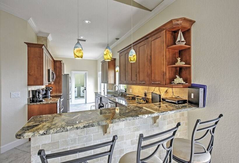 Oceanfront Oasis In Flagler Beach W/ Deck & Views!