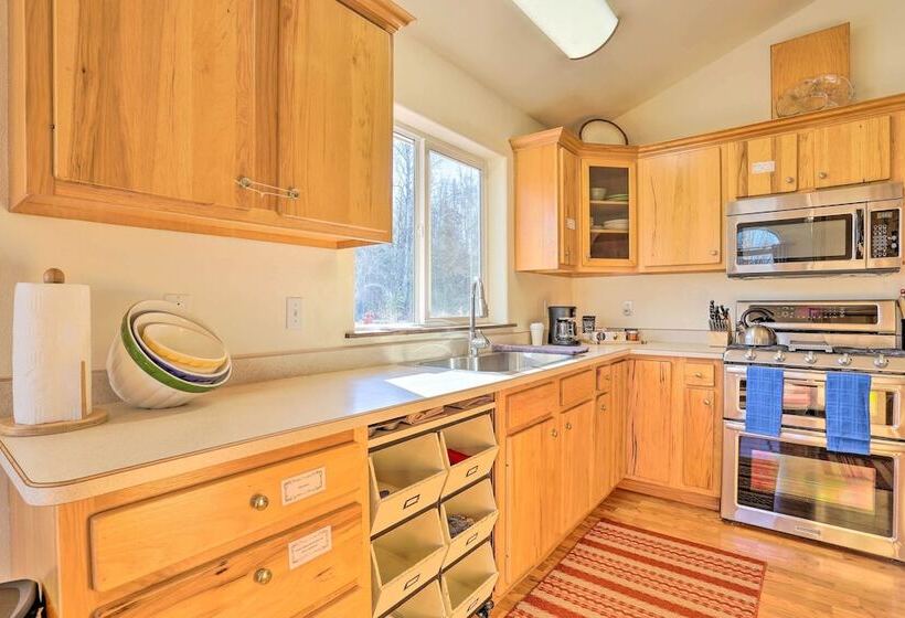 Palmer Escape W/ Mtn Views: Fishing & Hiking!