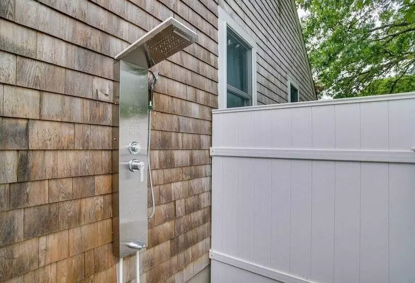 Dennis Retreat: 4 Mi To Mayflower Beach!