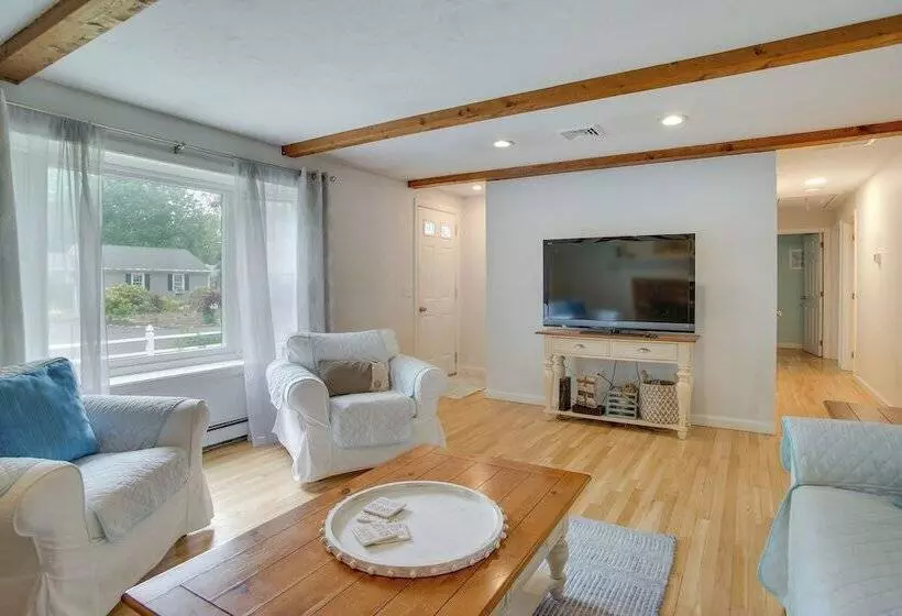 Dennis Retreat: 4 Mi To Mayflower Beach!