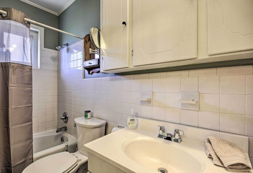 Quiet Lakefront Retreat W/ Boat Ramp & 2 Docks