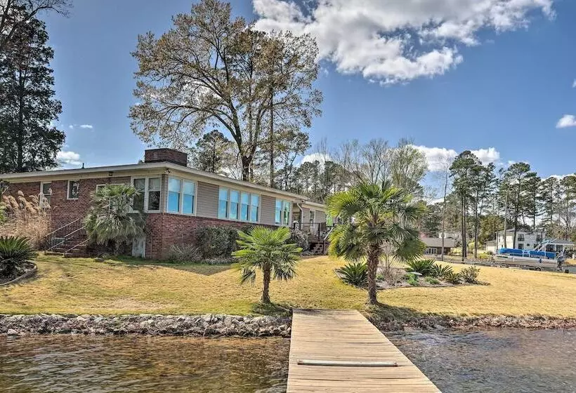 Quiet Lakefront Retreat W/ Boat Ramp & 2 Docks