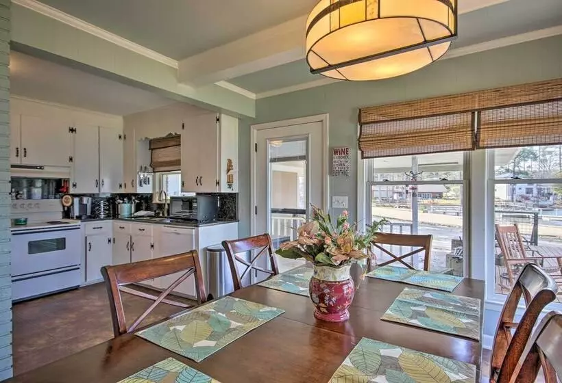 Quiet Lakefront Retreat W/ Boat Ramp & 2 Docks
