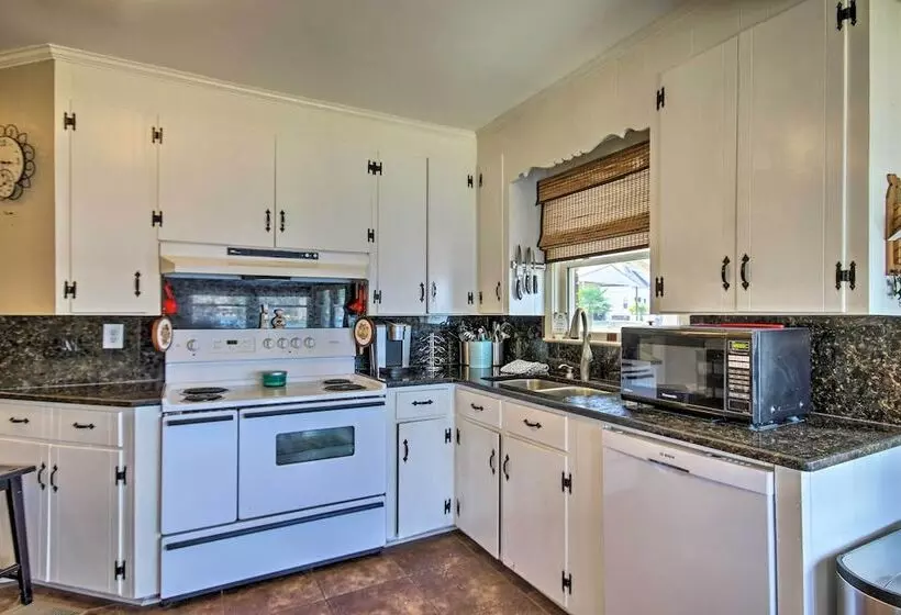 Quiet Lakefront Retreat W/ Boat Ramp & 2 Docks