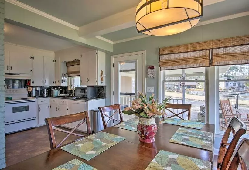 Quiet Lakefront Retreat W/ Boat Ramp & 2 Docks