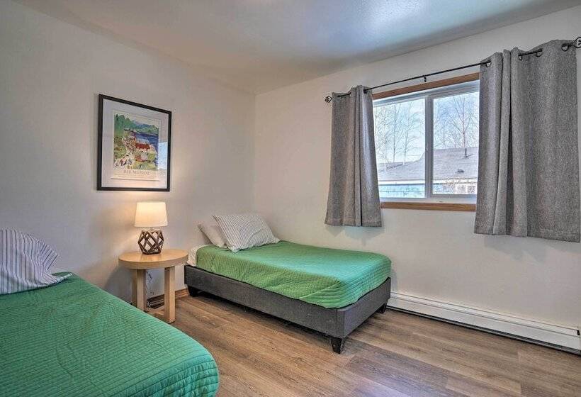 Relaxing Anchorage Home ~ 1 Mi To Downtown!
