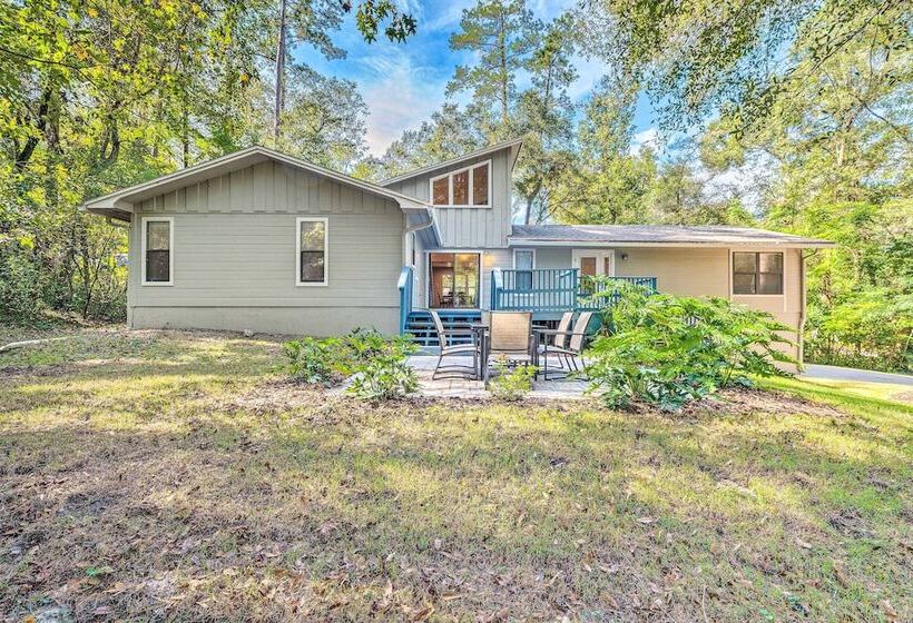 Remodeled Family Home W/ Patio Walk To Uf!