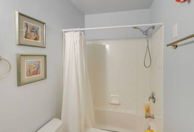 Renovated Lakefront House W/ Dock: Pets Welcome!