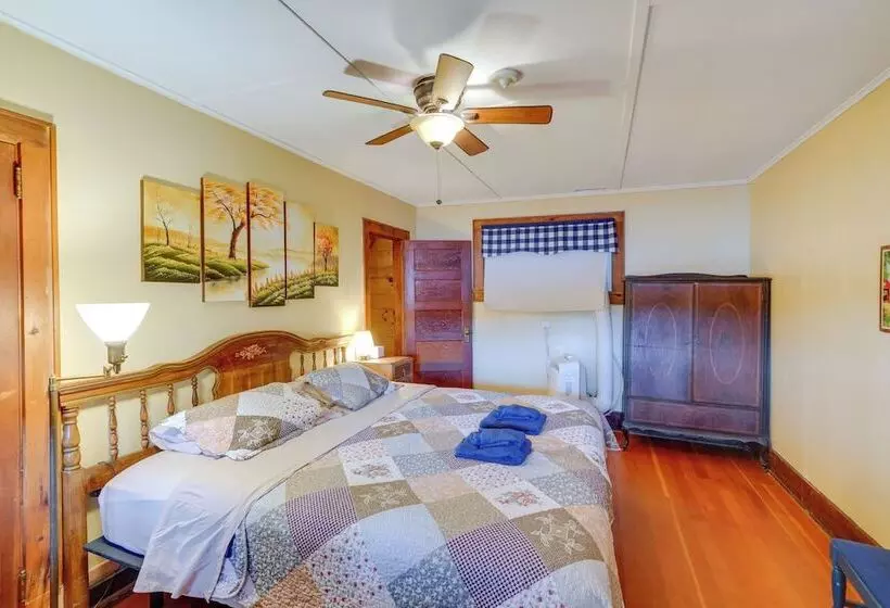 Renovated Lakefront House W/ Dock: Pets Welcome!