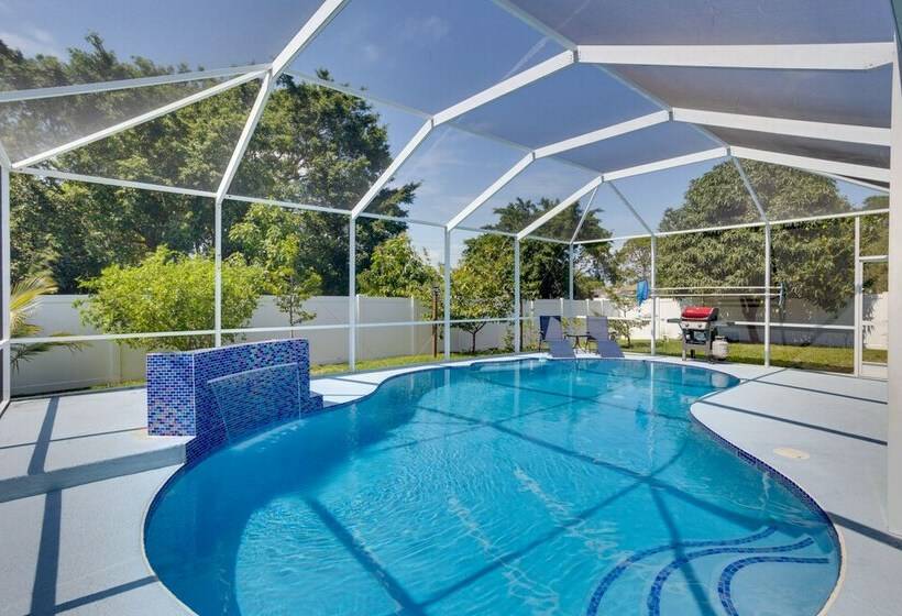 Renovated Sunny Port St Lucie Home W/ Outdoor Pool
