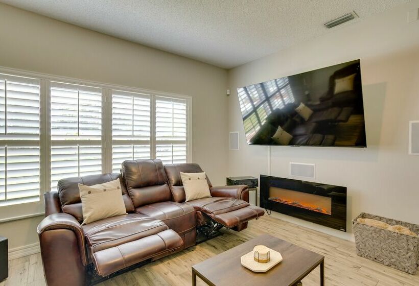 Renovated Sunny Port St Lucie Home W/ Outdoor Pool