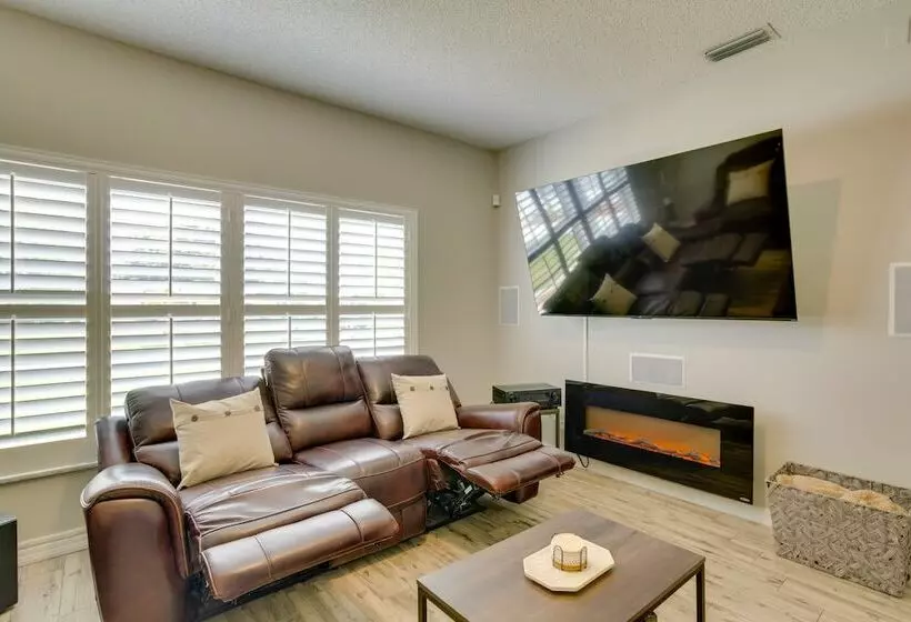 Renovated Sunny Port St Lucie Home W/ Outdoor Pool