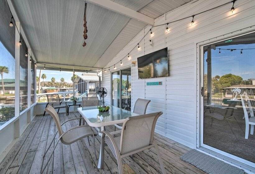 Retreat On The River W/ Boat Dock, Porch, & Grill!