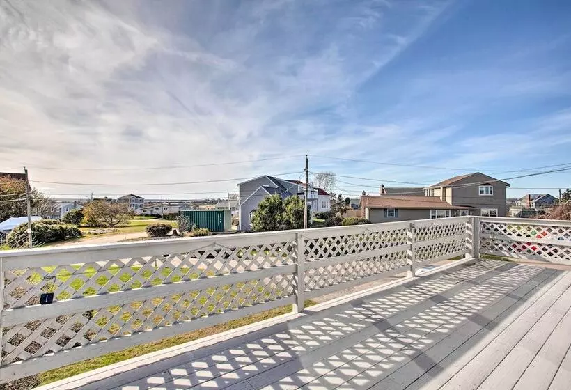 Rhode Island Oceanview Retreat: Walk To Shore!