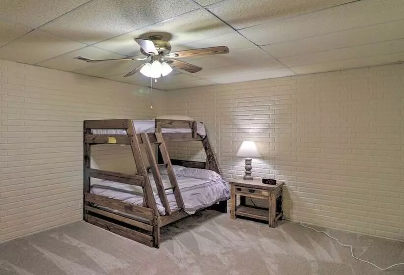 Secluded Marble Falls Family Home W/ Mtn Views!