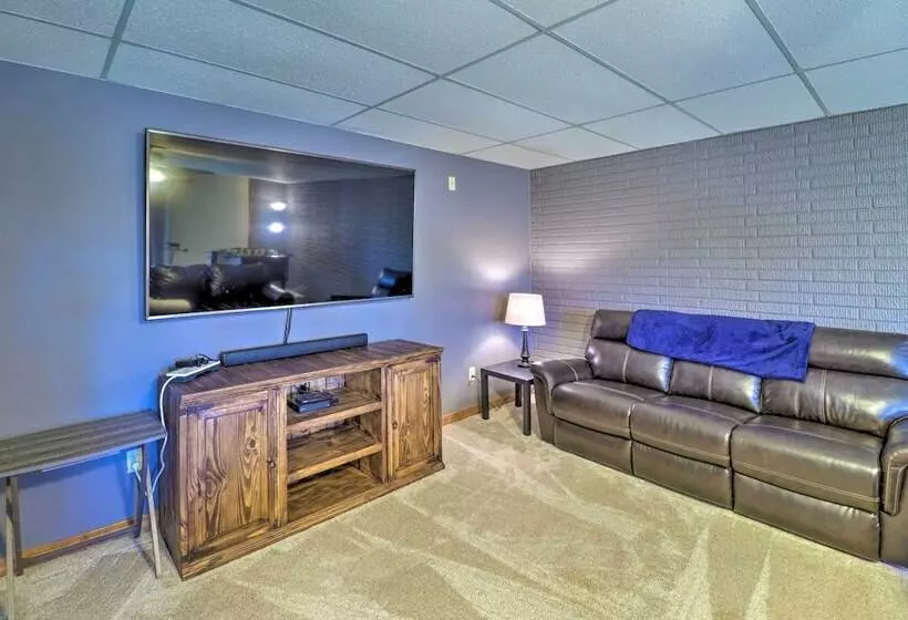 Secluded Marble Falls Family Home W/ Mtn Views!