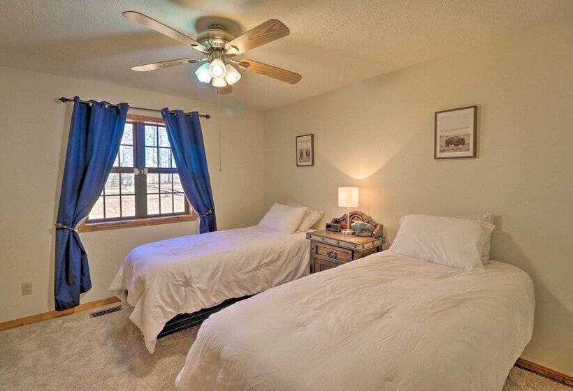 Secluded Marble Falls Family Home W/ Mtn Views!