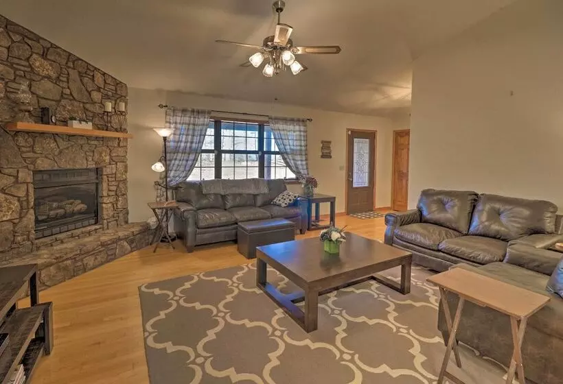 Secluded Marble Falls Family Home W/ Mtn Views!