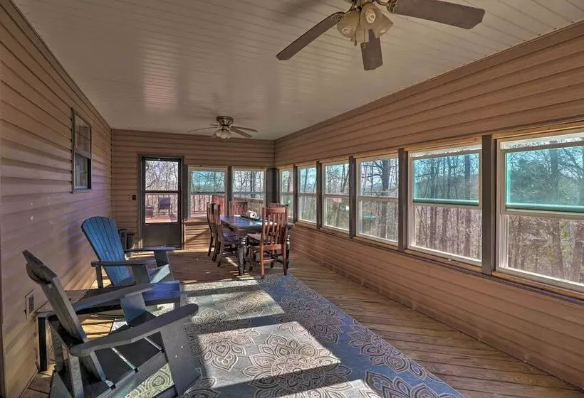 Secluded Marble Falls Family Home W/ Mtn Views!