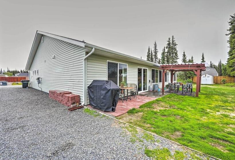 Soldotna Home W/ Yard, Walk To Kenai River!
