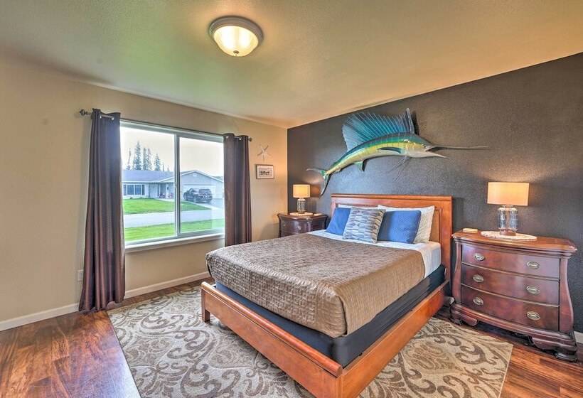 Soldotna Home W/ Yard, Walk To Kenai River!